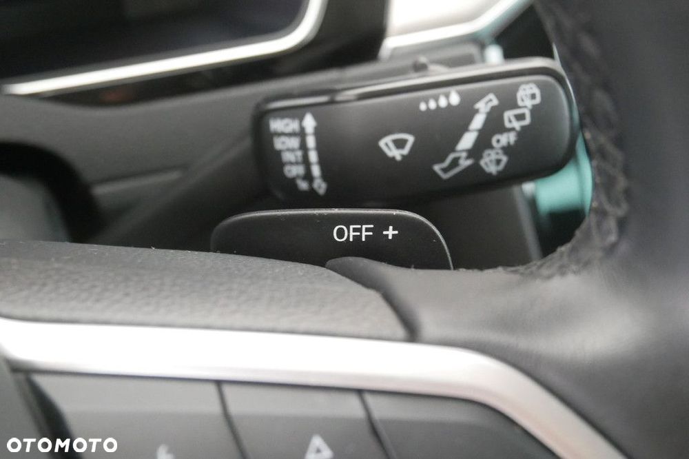 Volkswagen Passat Variant 2.0 TSI Elegance DSG - 31