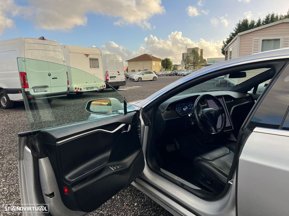 Tesla Model S Long Range AWD - 12