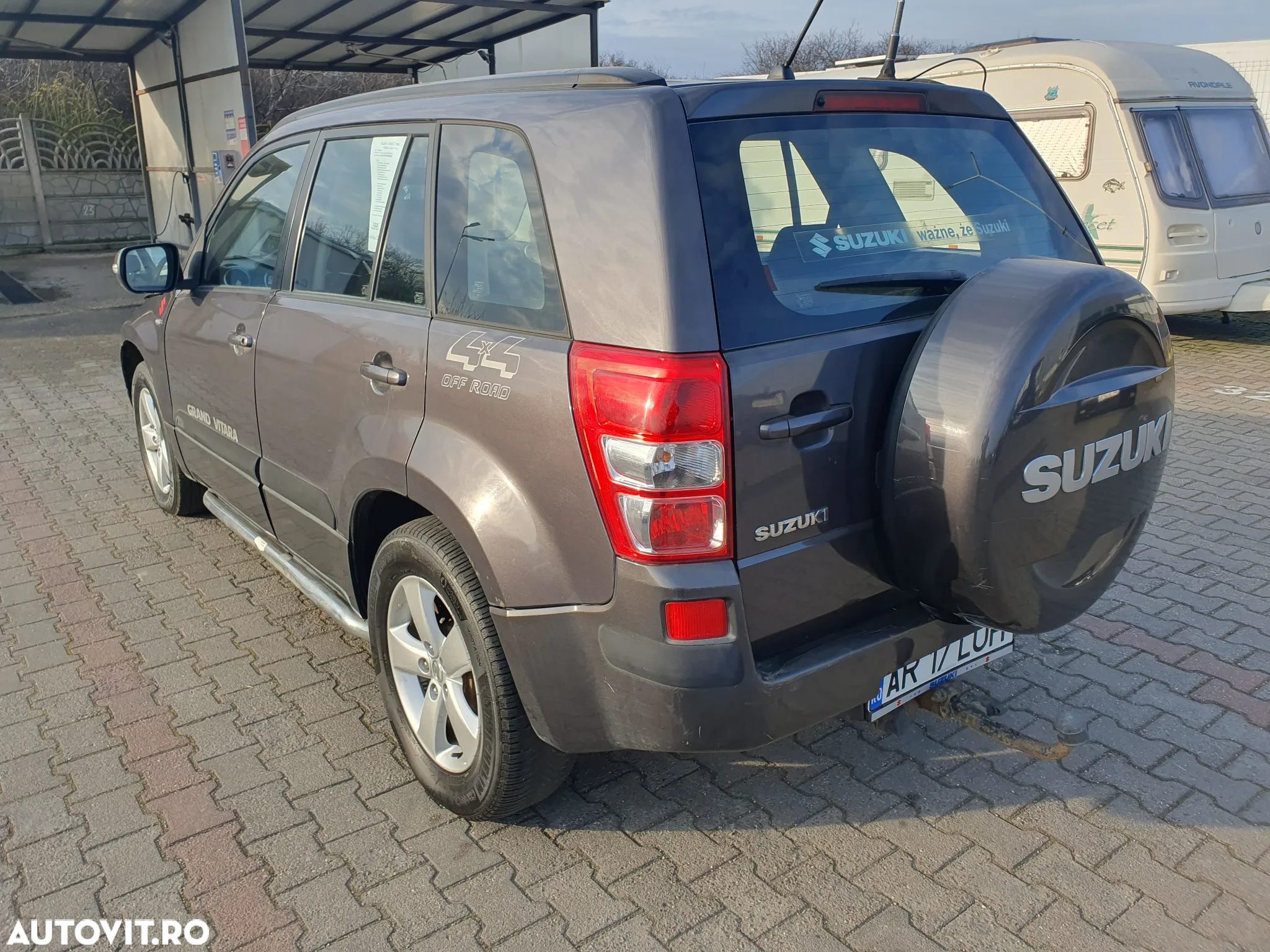 Suzuki Grand Vitara 1.9 DDIS JLX - 4