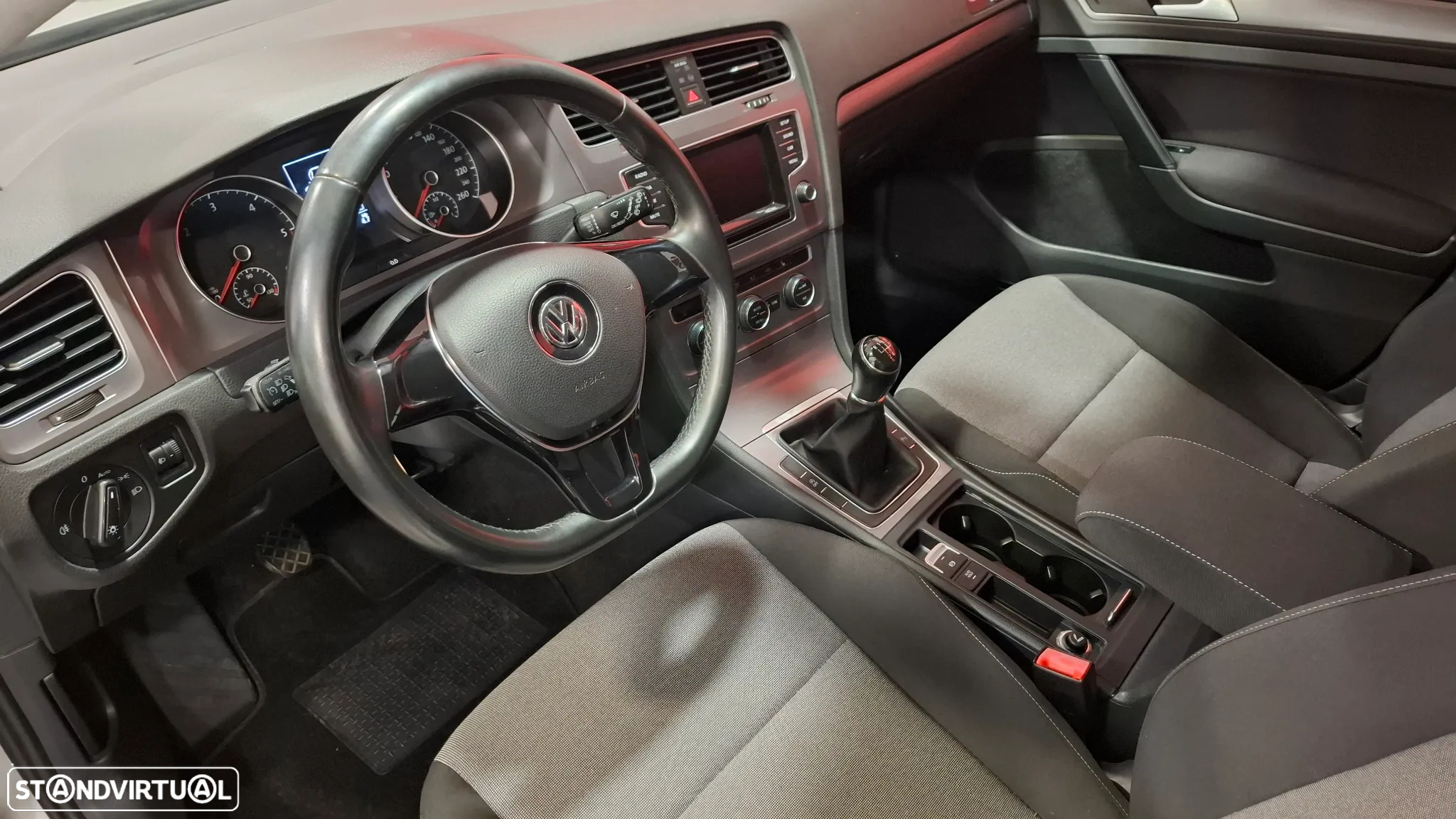 VW Golf 1.6 TDi Trendline - 22