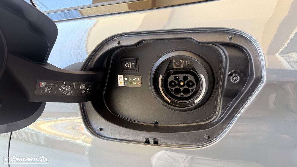 Peugeot 308 SW 1.6 Hybrid Allure e-EAT8 - 39