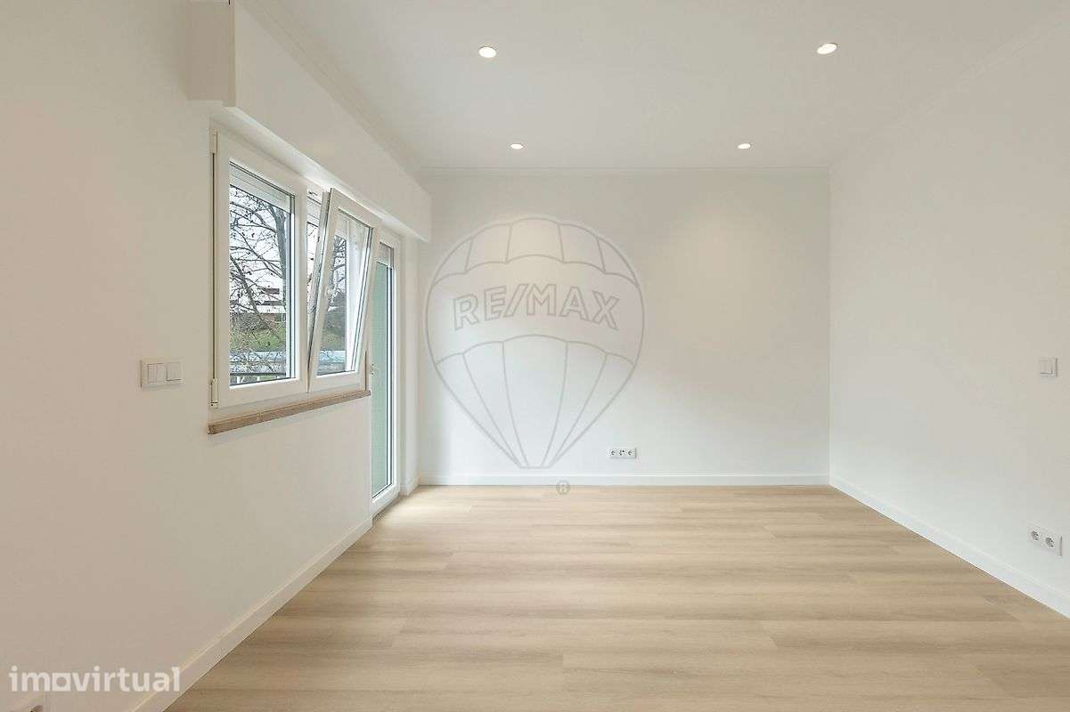 Apartamento T2 para arrendamento - Grande imagem: 2/16