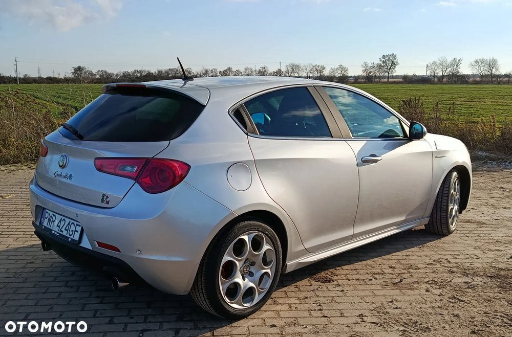 Alfa Romeo Giulietta 1.8 TBi 16V Quadrifoglio Verde - 7