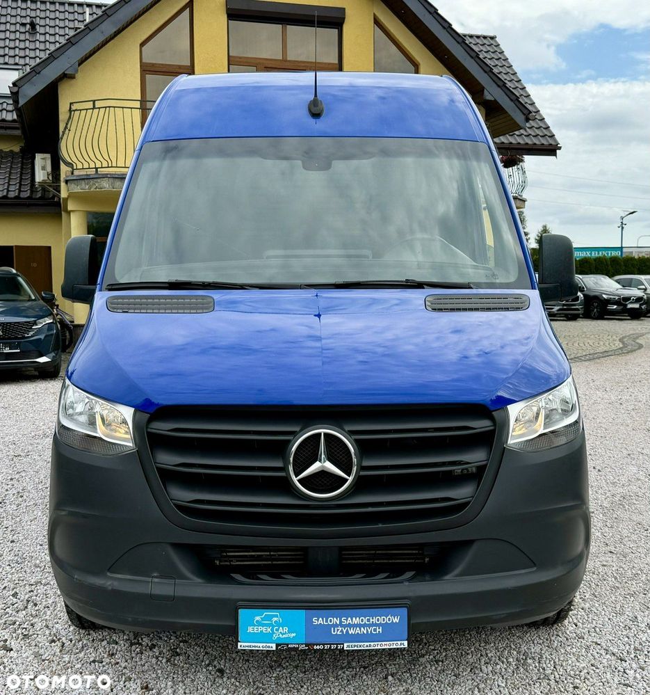 Mercedes-Benz Sprinter - 4