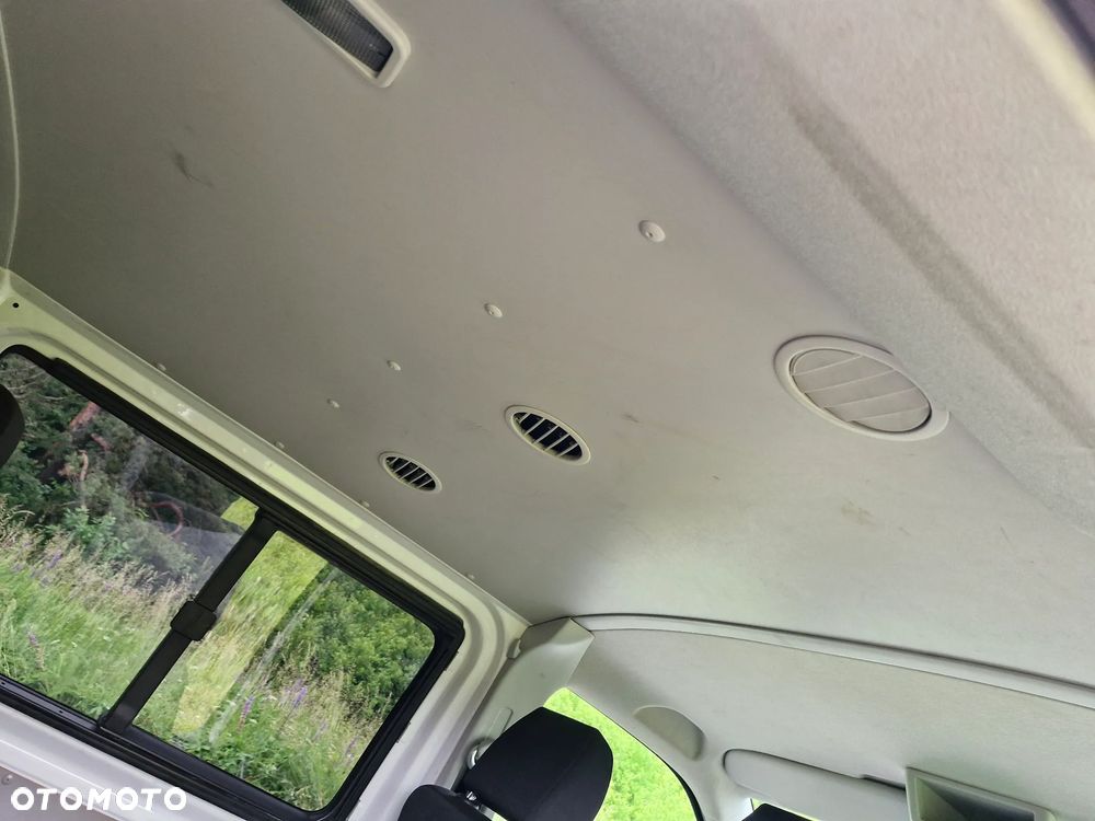 Volkswagen Transporter L2H1 - 13