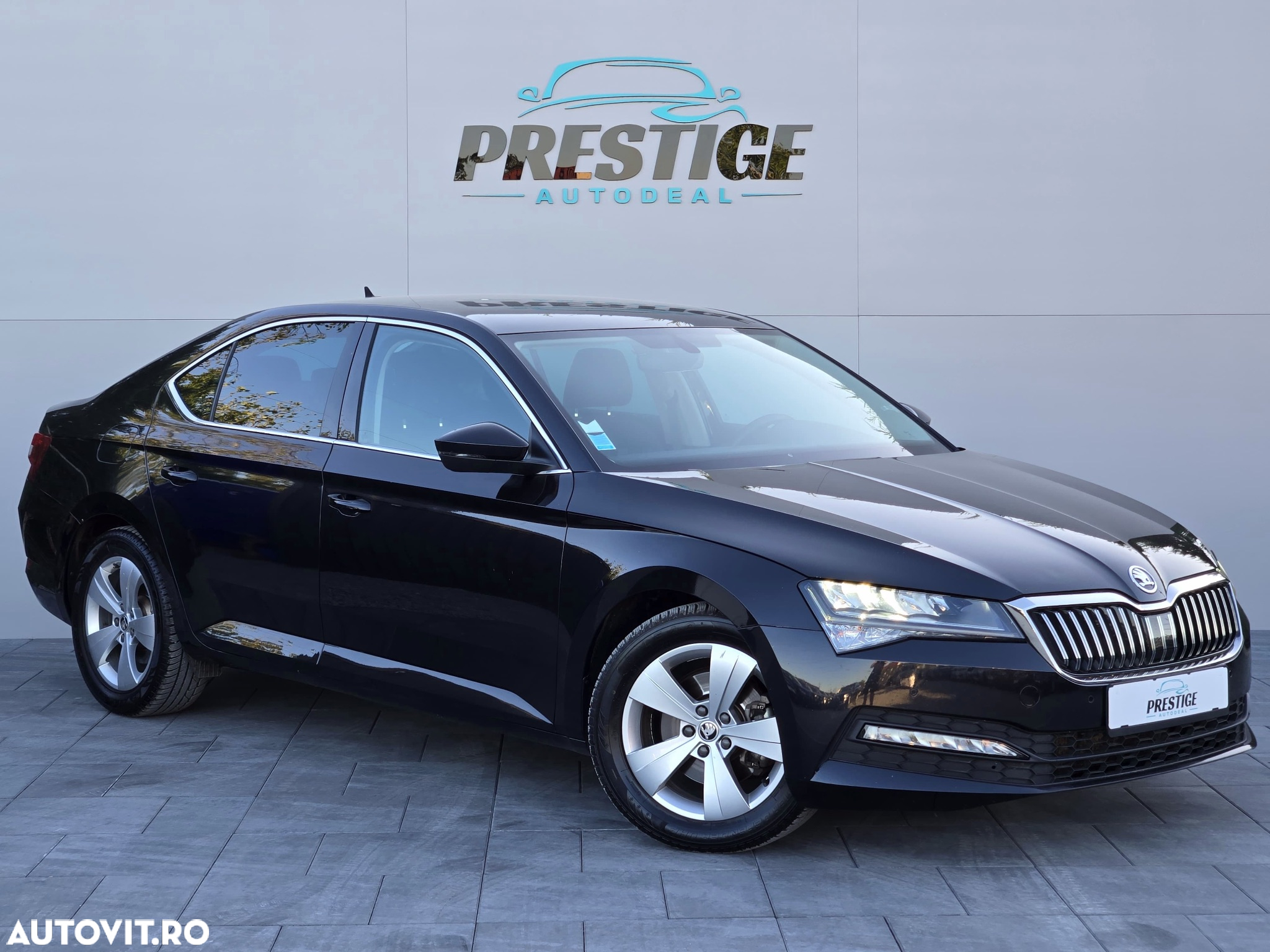 Skoda Superb 1.6 TDI DSG Style - 2