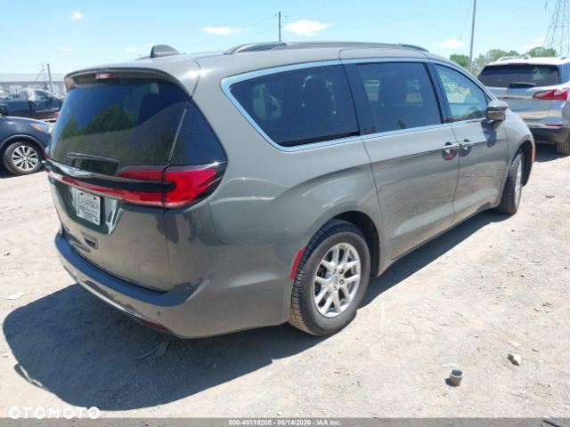 Chrysler Pacifica - 7
