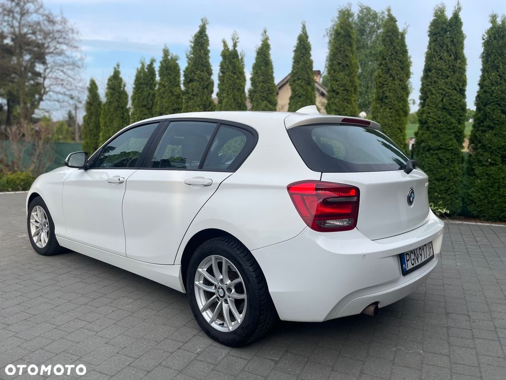 BMW Seria 1 114i - 11