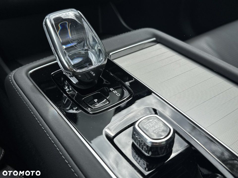 Volvo XC 90 - 23