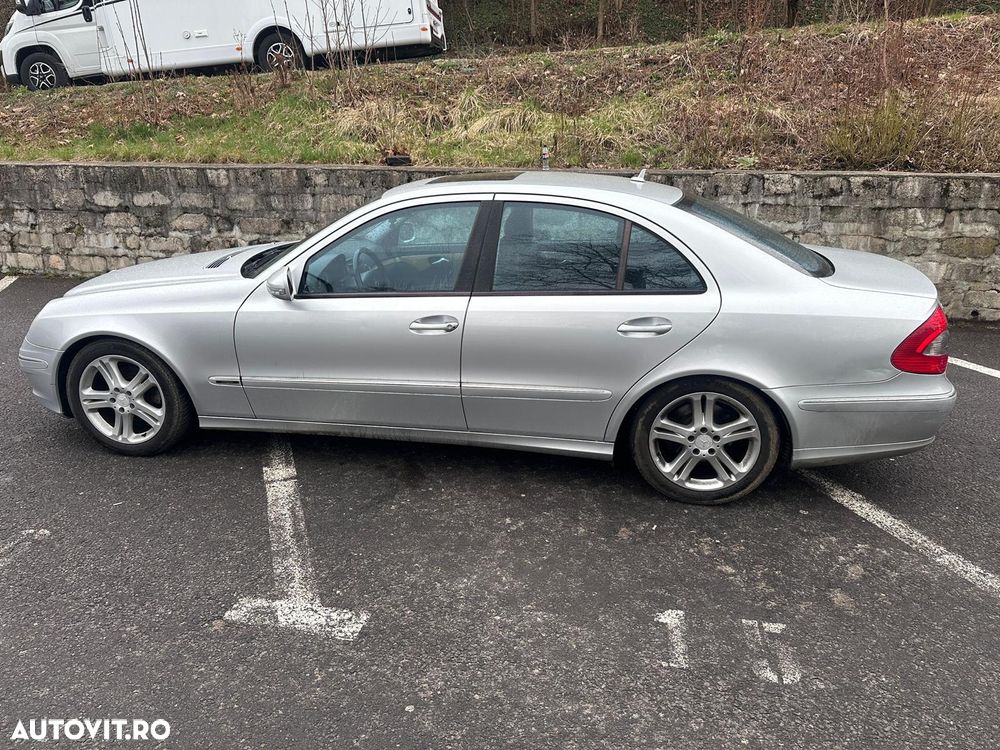 Mercedes-Benz E 200 CDI - 5