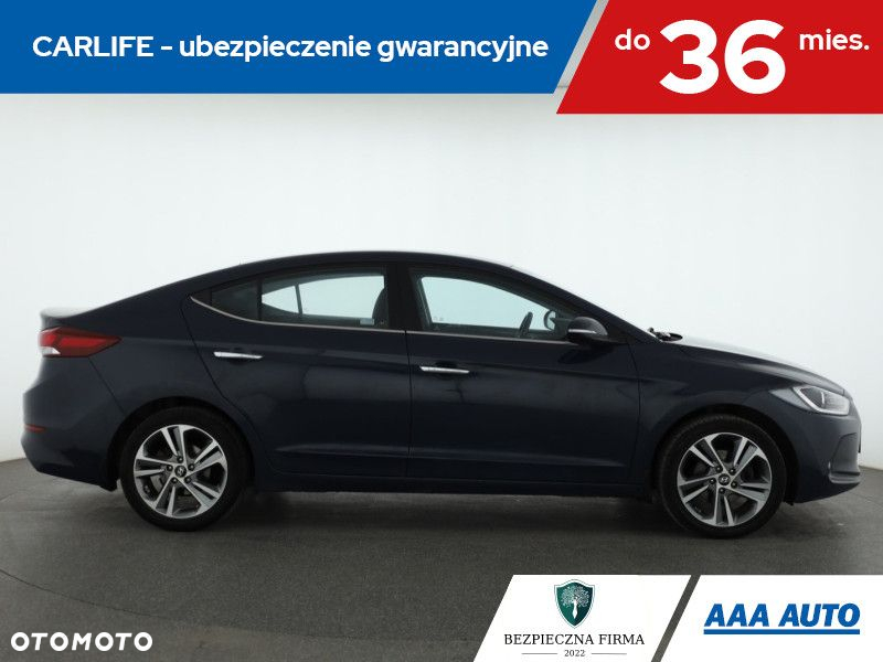 Hyundai Elantra - 7