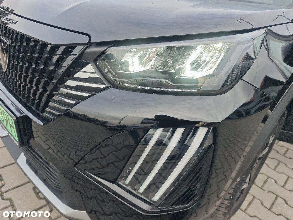 Peugeot 2008 - 12