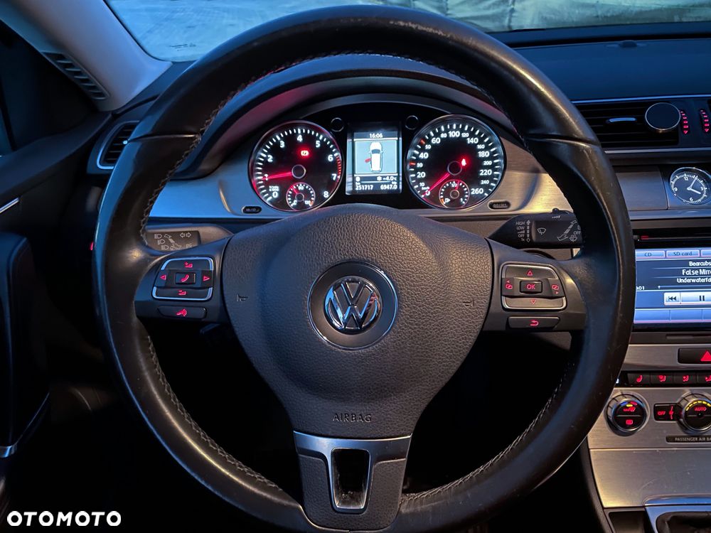 Volkswagen Passat Variant 2.0 TSI Highline - 13