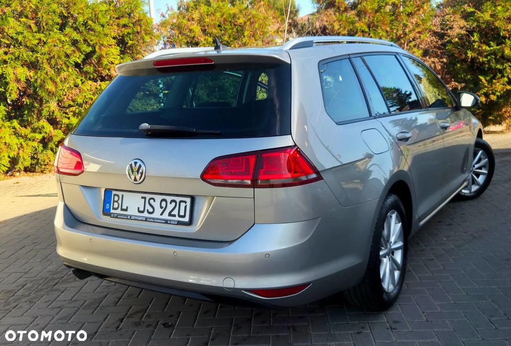 Volkswagen Golf 1.6 TDI BlueMotion Technology Comfortline - 12
