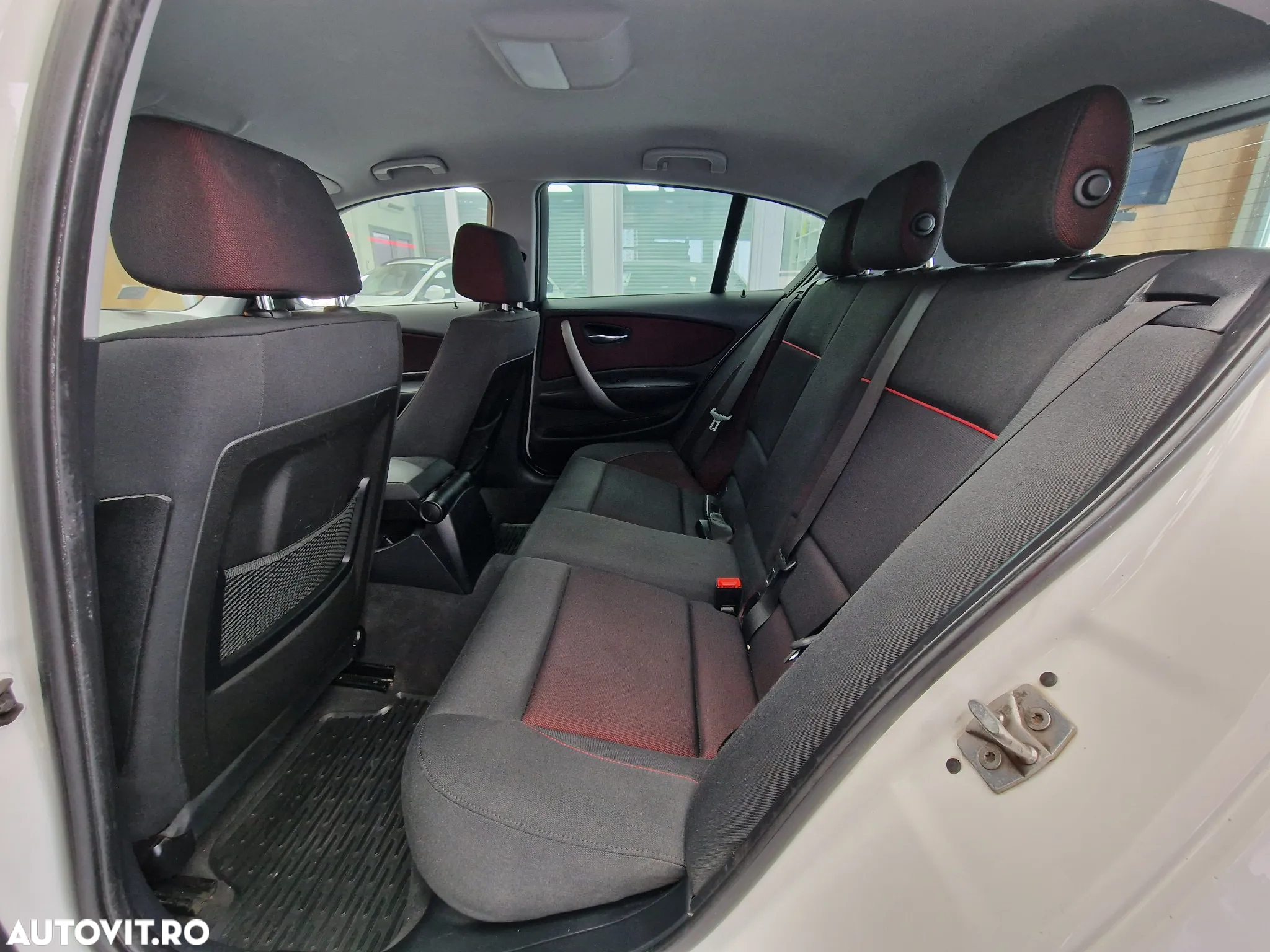 BMW Seria 1 118i - 7