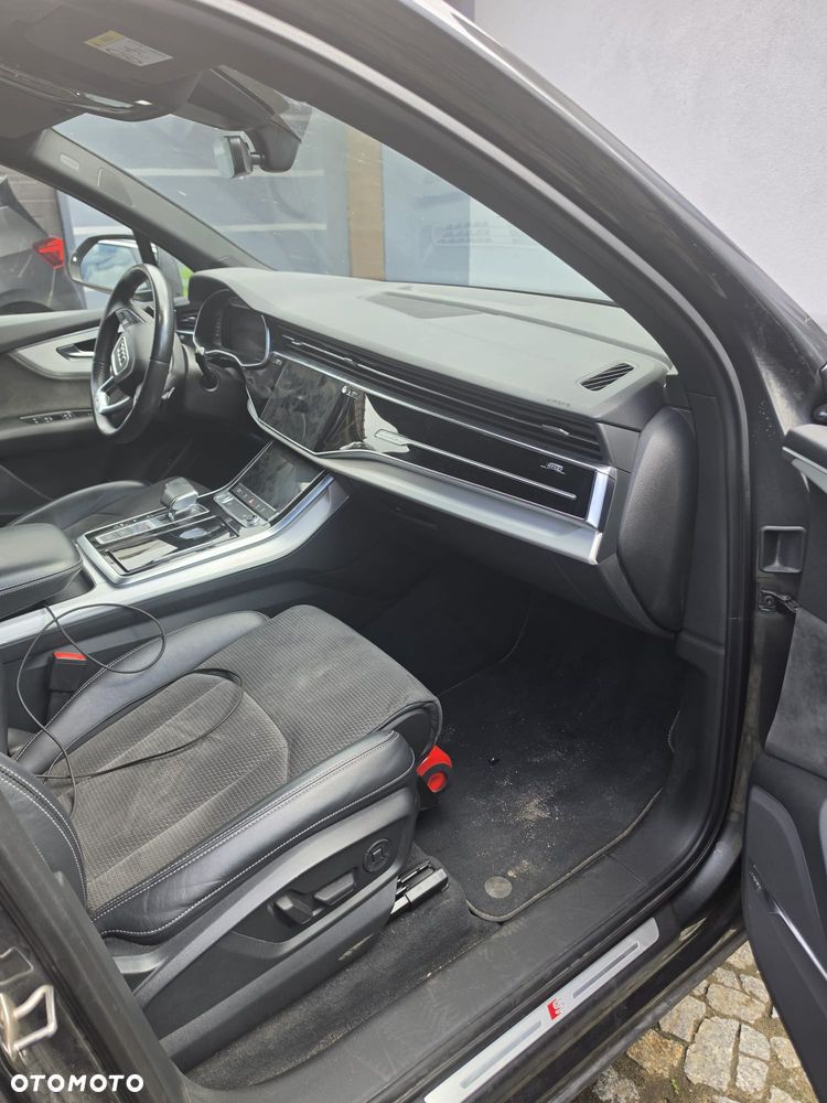 Audi Q7 - 8