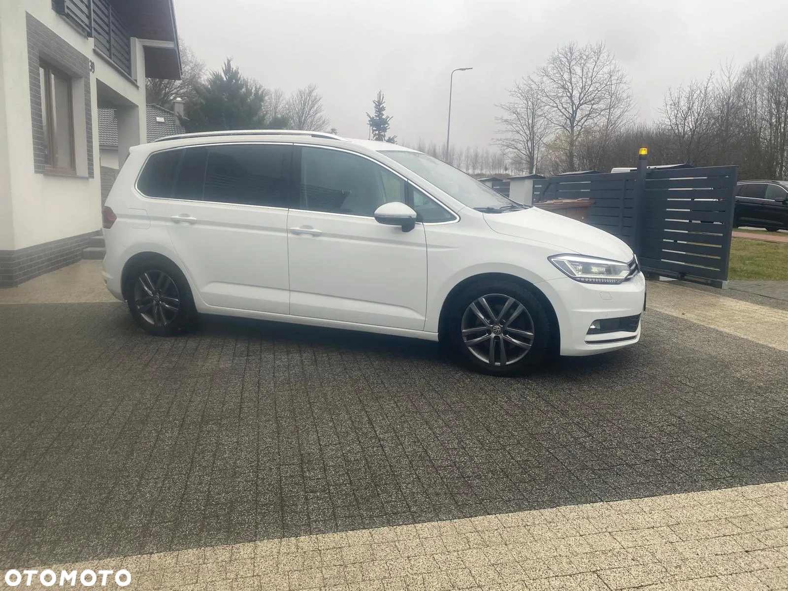 Volkswagen Touran 2.0 TDI BMT Highline DSG - 18