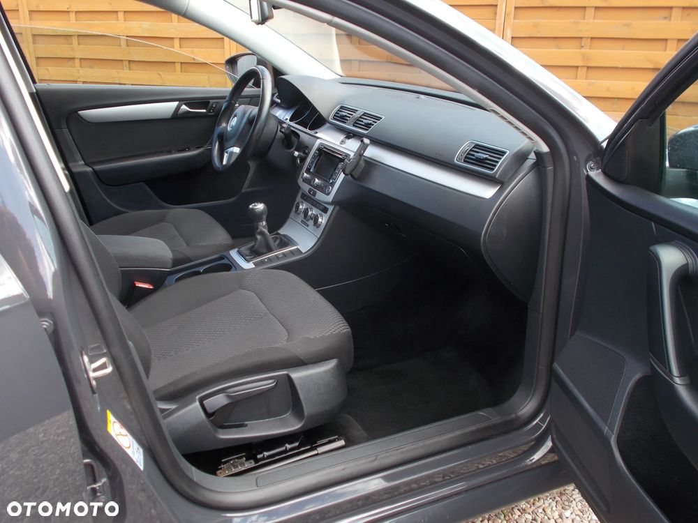 Volkswagen Passat 2.0 TDI Highline - 7