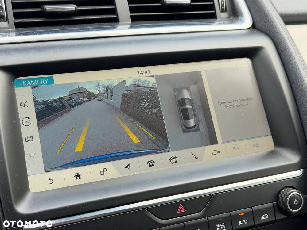 Jaguar E-Pace 2.0 i4P AWD SE - 14