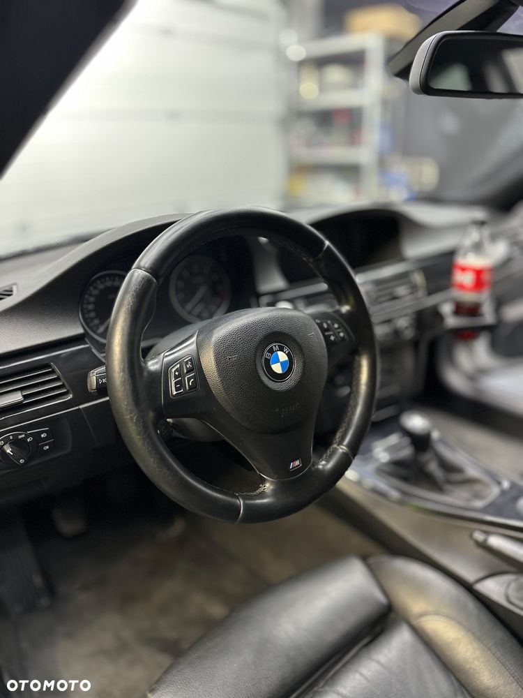 BMW Seria 3 335i - 27