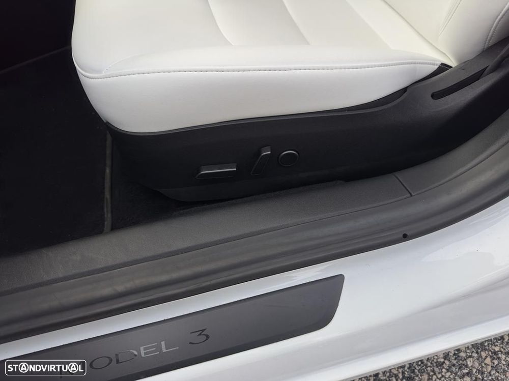 Tesla Model 3 Standard Range Plus RWD - 18