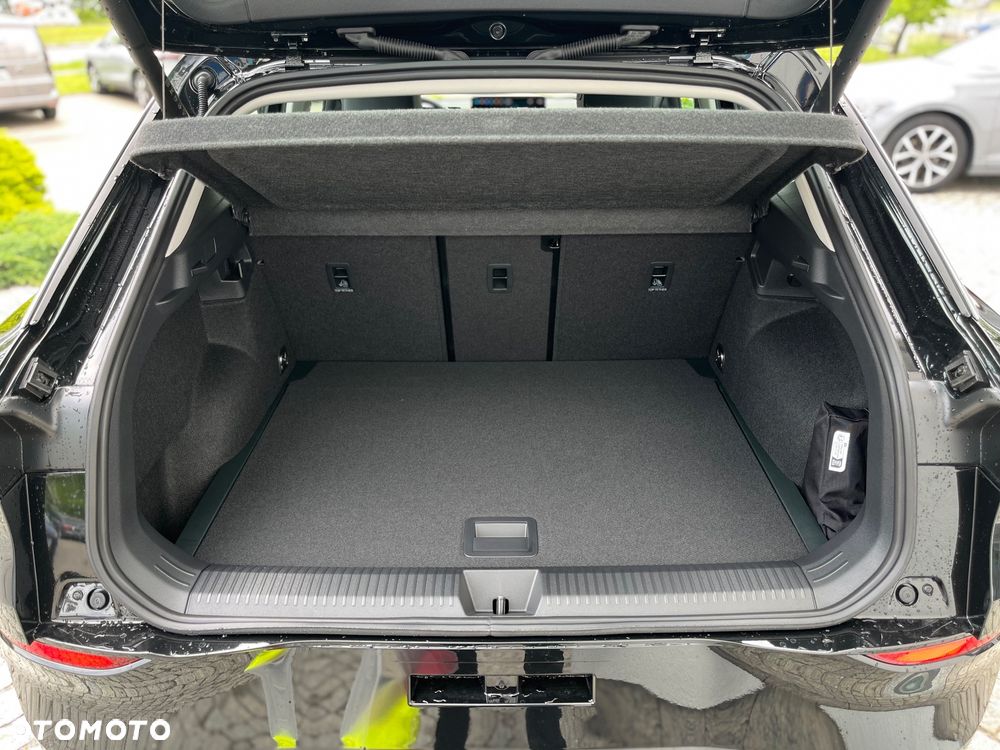 Volkswagen T-Roc 1.5 eTSI OPF DSG Style - 23