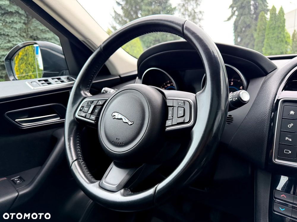 Jaguar F-Pace 2.0 i4D RWD Prestige - 19