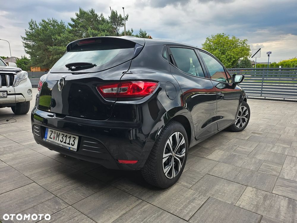 Renault Clio 1.2 16V 75 LIMITED - 3