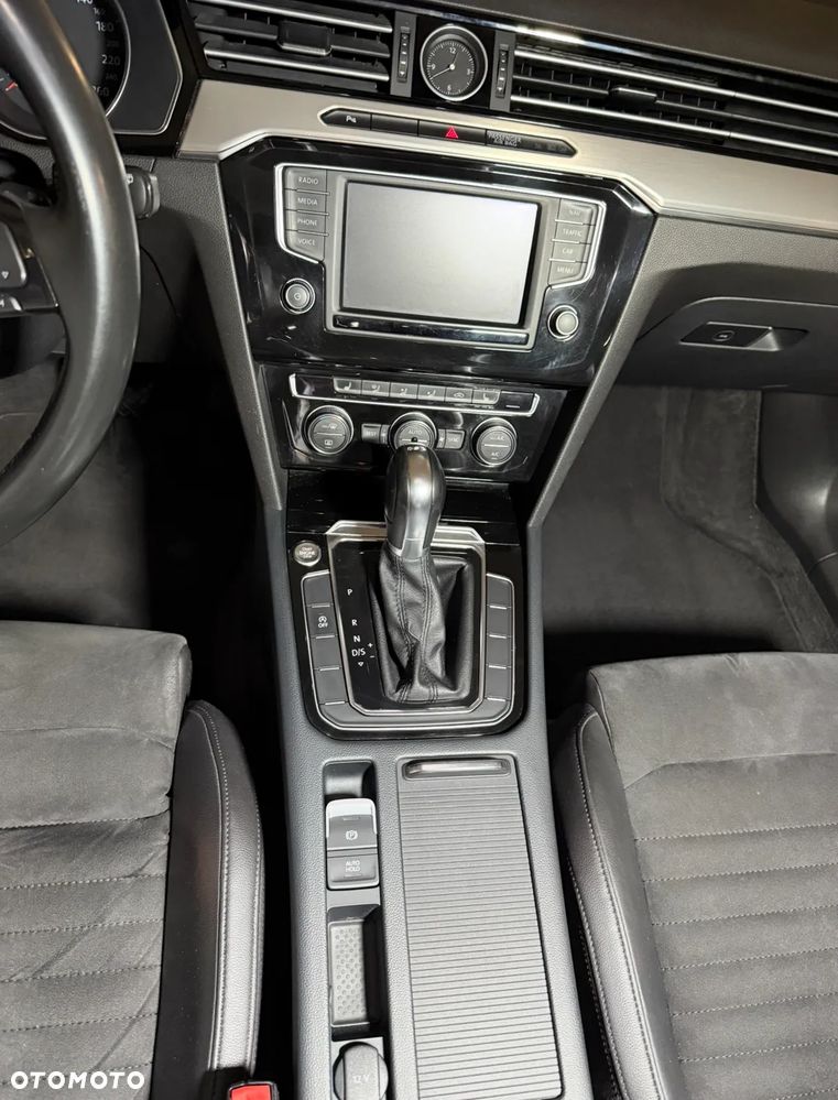 Volkswagen Passat 2.0 TDI SCR DSG Highline - 15