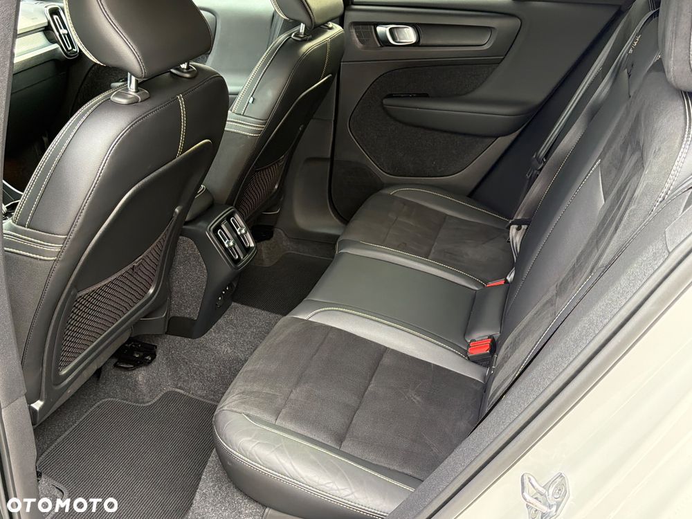 Volvo XC 40 T3 Geartronic RDesign - 37