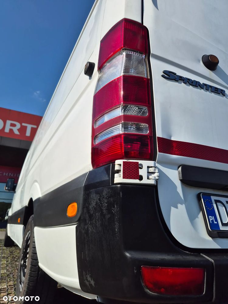 Mercedes-Benz Sprinter - 18