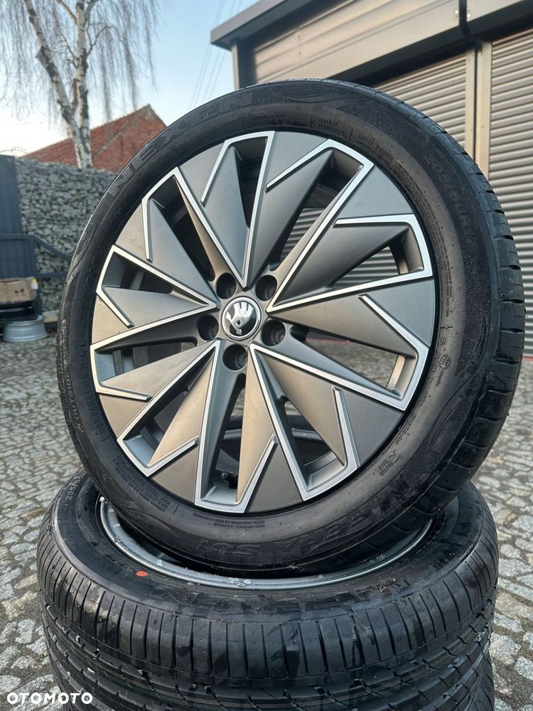 KOŁA LETNIE SKODA KAMIQ 5X100 17 DEMO JAK NOWE 205 50 - 1