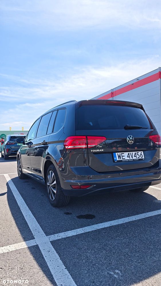 Volkswagen Touran 1.5 TSI EVO Trendline - 4