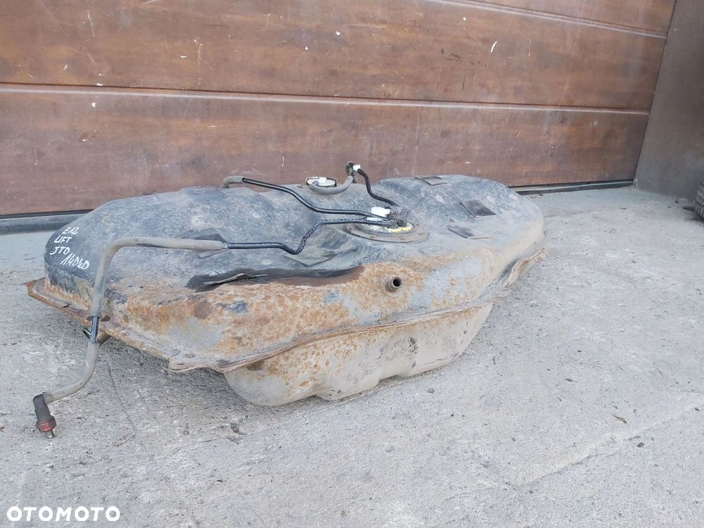 Toyota Corolla E12 zbiornik bak paliwa d4d - 4