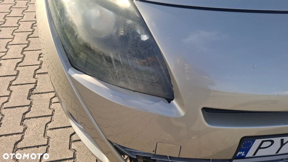 Renault Scenic 1.9 dCi Tech Run Euro5 - 13