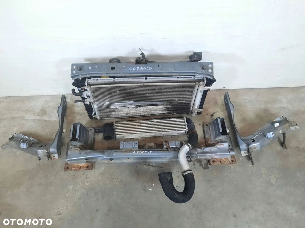 PAS PRZEDNI WZMOCNIENIE CHŁODNICE SsangYong Korando 3 10- 2.0 XDI - 1