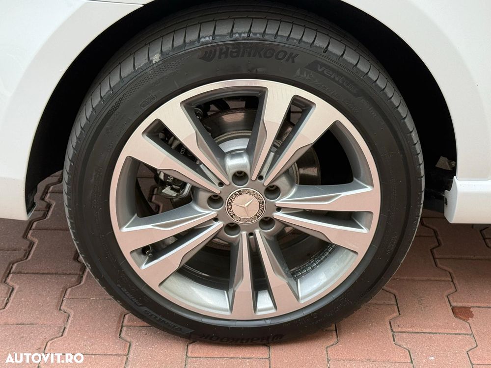 Mercedes-Benz V 250 (BlueTEC) d lang 4Matic 7G-TRONIC Avantgarde Edition - 24