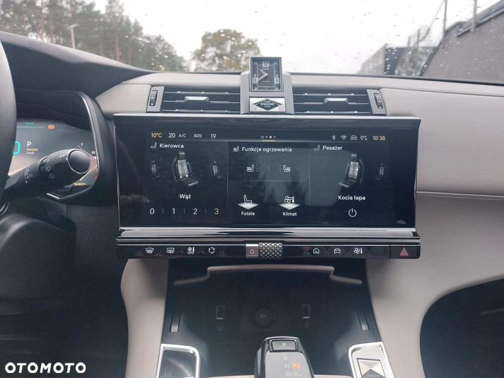 DS Automobiles DS 7 Crossback - 24