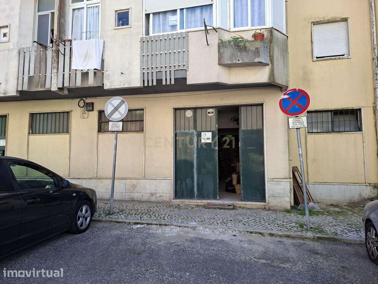 Espaço comercial à venda na Rua Quirino Rosa,19 na Amadora - Grande imagem: 2/8