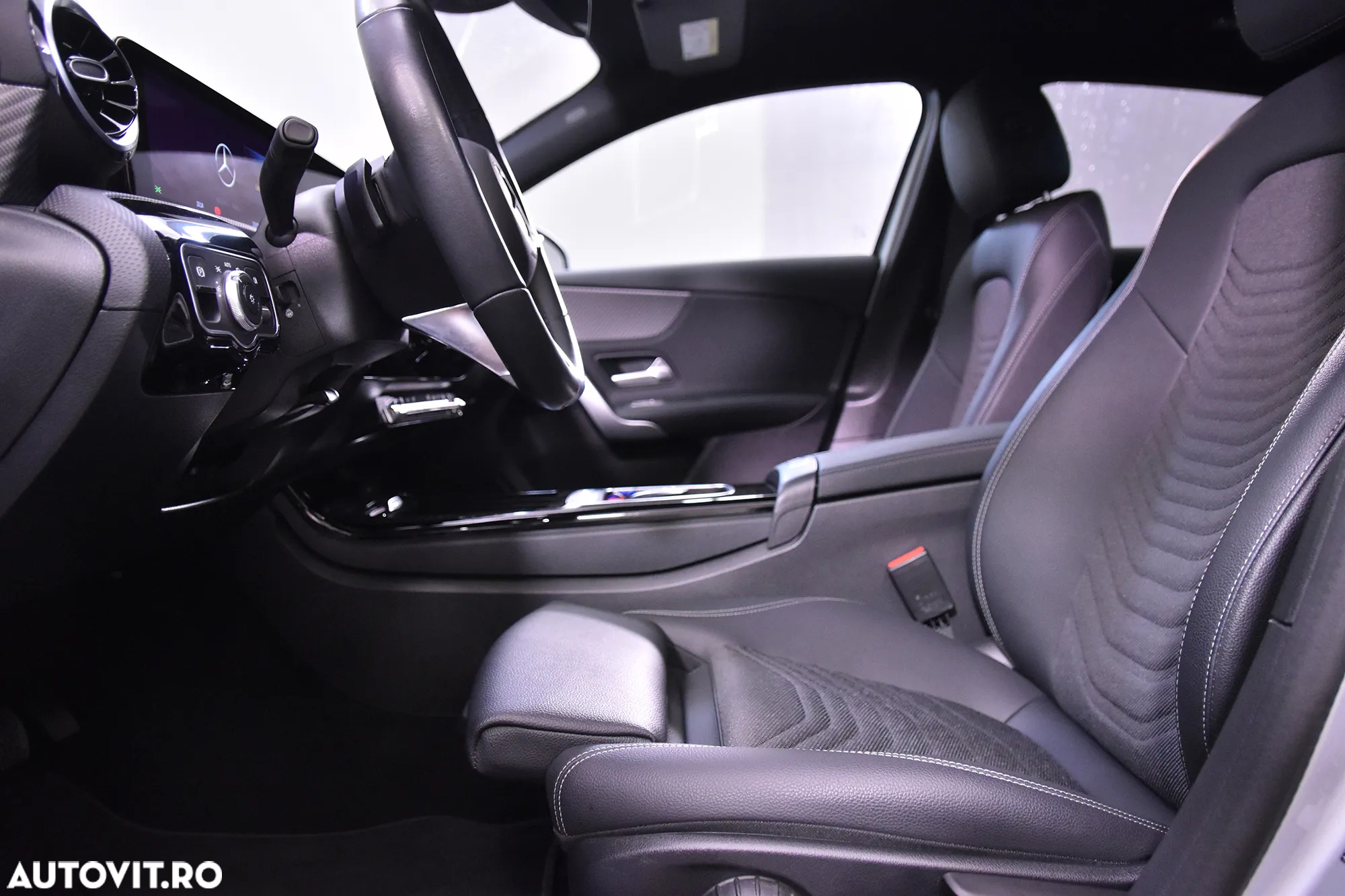 Mercedes-Benz A 180 MHEV 7G-DCT - 24