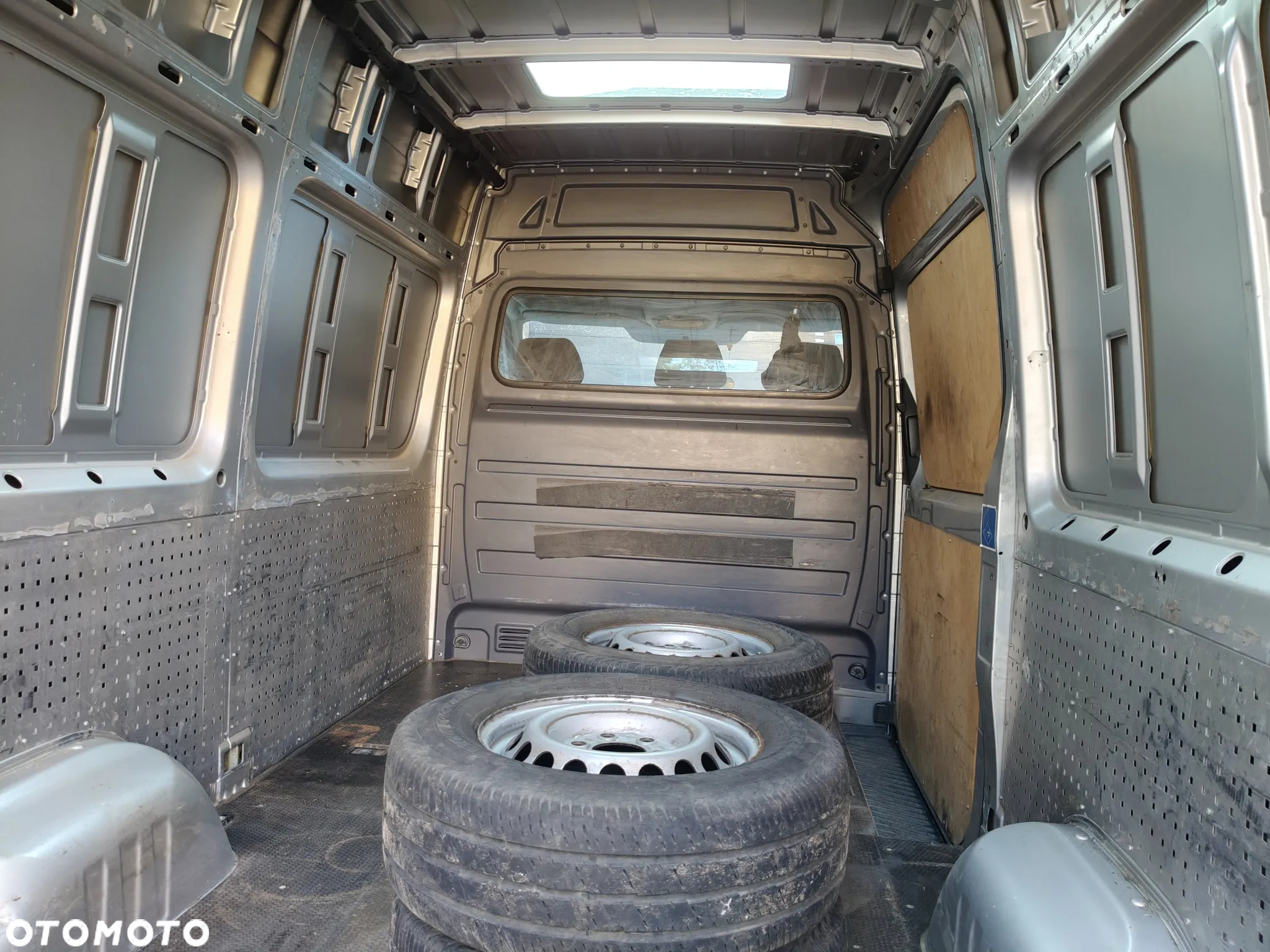 Volkswagen Crafter - 8
