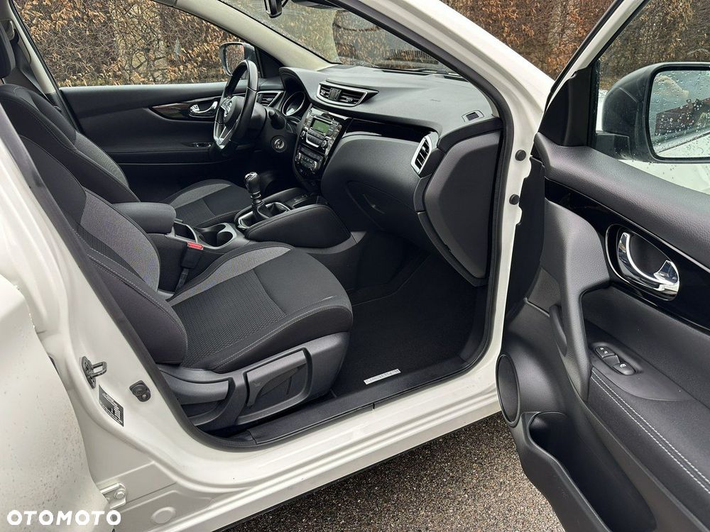 Nissan Qashqai - 14