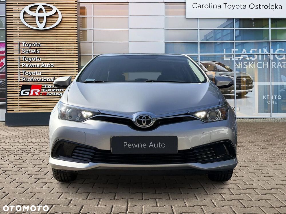 Toyota Auris 1.33 VVT-i Active - 4