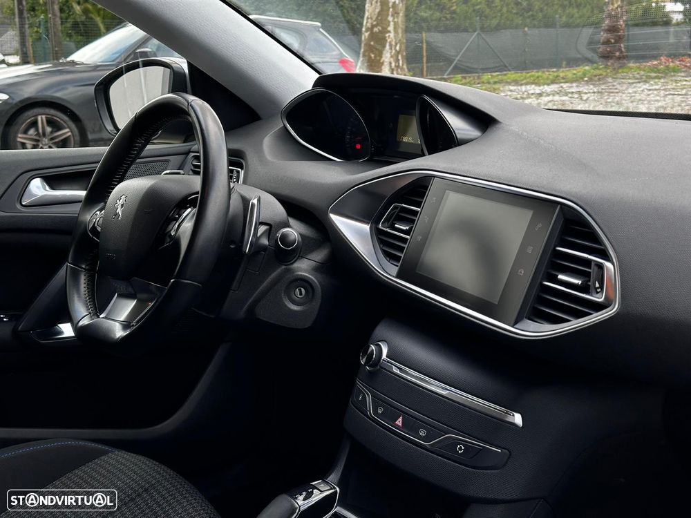 Peugeot 308 SW 1.5 BlueHDi Style EAT8 - 30