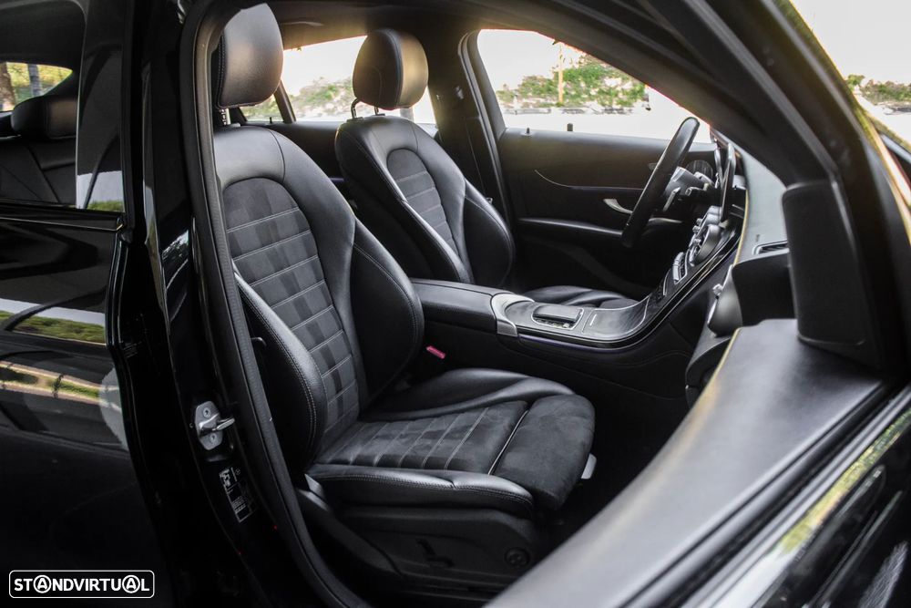 Mercedes-Benz GLC 300 d 4Matic 9G-TRONIC AMG Line - 24