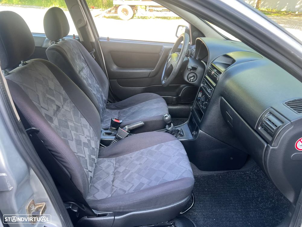 Opel Astra 1.4 Club - 15