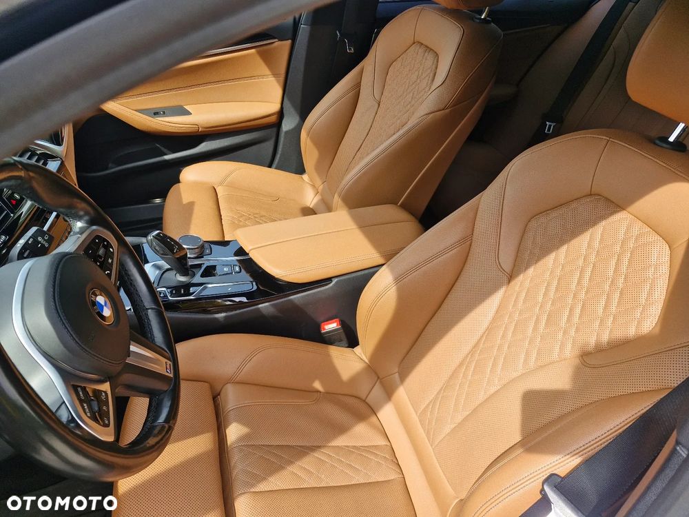BMW Seria 5 520i mHEV M Sport sport - 11