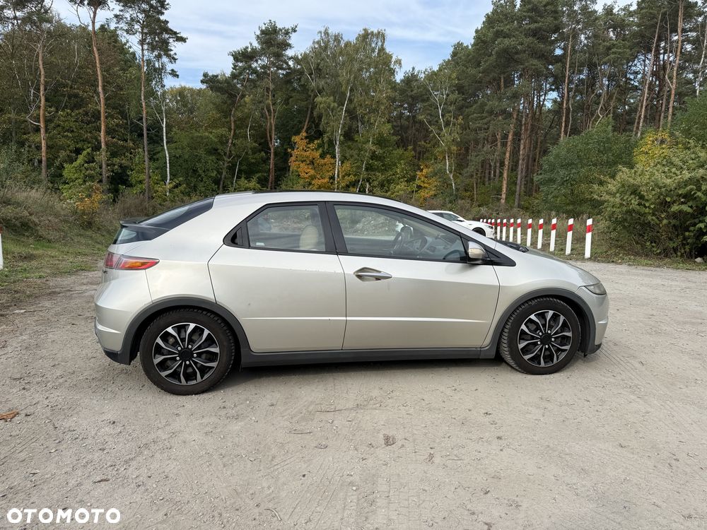 Honda Civic - 4