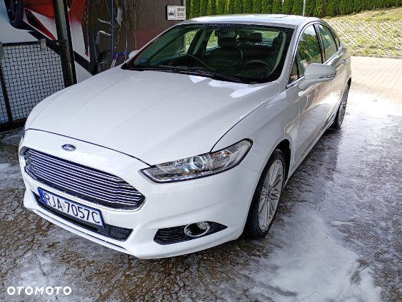 Ford Fusion - 2