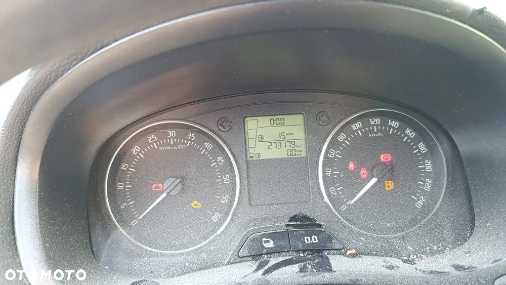 35486 skoda roomster fl na części 1.6 TDI CAYC 105 km skrzynia MZL lakier LA7W - 19